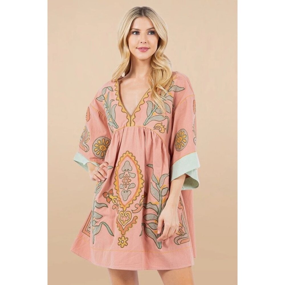 SundayUp Embroidered Floral Boho V-Neck Mini Tunic Dress NWT In Pink Large
